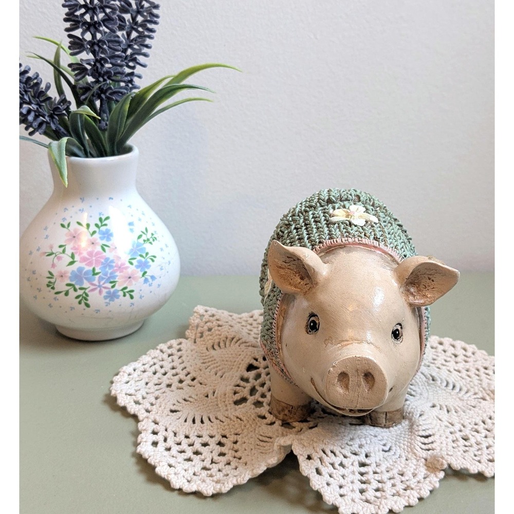 Vintage Pig Figurine, Farmhouse Pig Decor, Cottagecore Pig Statue